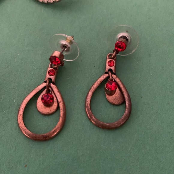 Beautiful earrings, 4 pairs - Picture 6 of 8